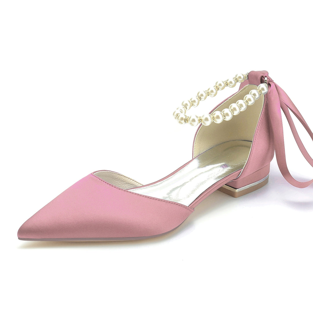 Chaussures de Mariage pour Femmes à Bout Fermé avec Perles et Talons Bas en Satin de Soie et Nœud