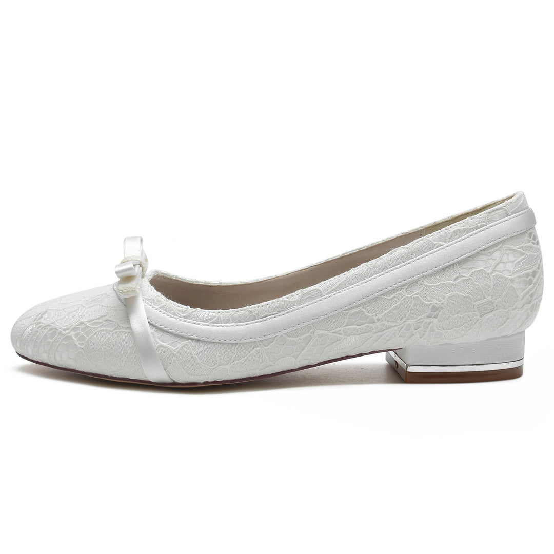 Chaussures de Mariage pour Femmes en Satin de Soie avec Nœud en Dentelle et Talon Bas et Bout Fermé