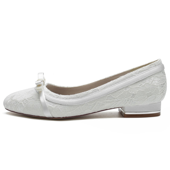 Chaussures de Mariage pour Femmes en Satin de Soie avec Nœud en Dentelle et Talon Bas et Bout Fermé