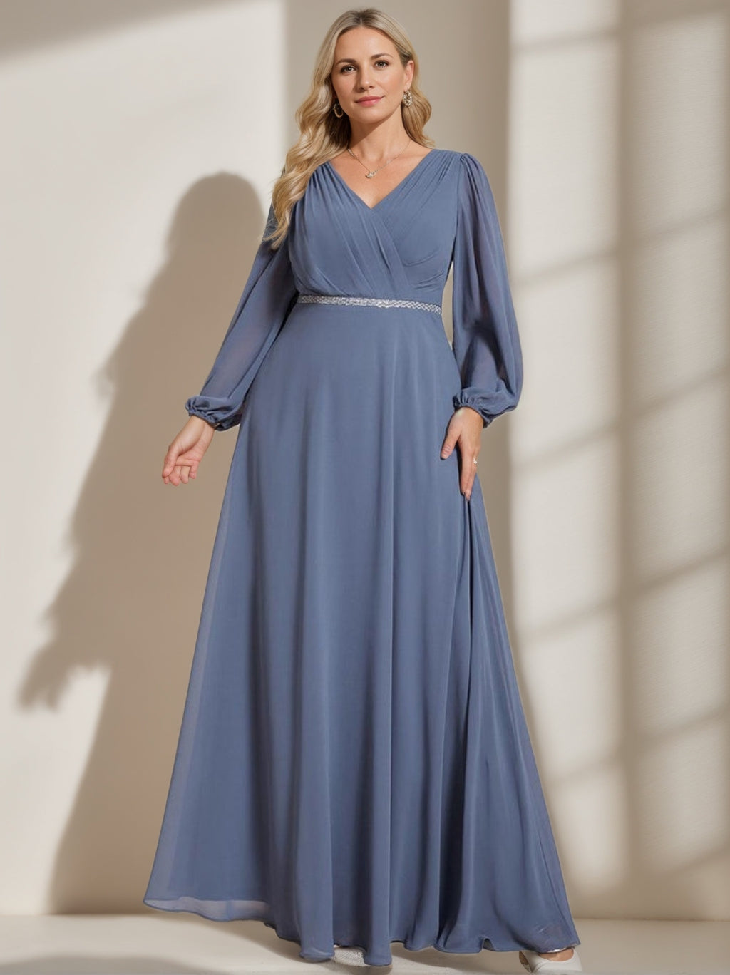 Robe de Soirée Plissée en Mousseline de Soie à Double Col V et Manches Longues avec Ceinture Brillante